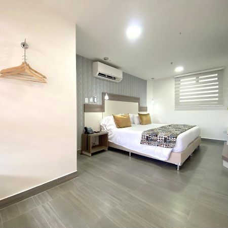 Seven Inn Hotel 麦德林 外观 照片