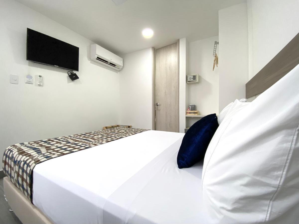 Seven Inn Hotel 麦德林 外观 照片