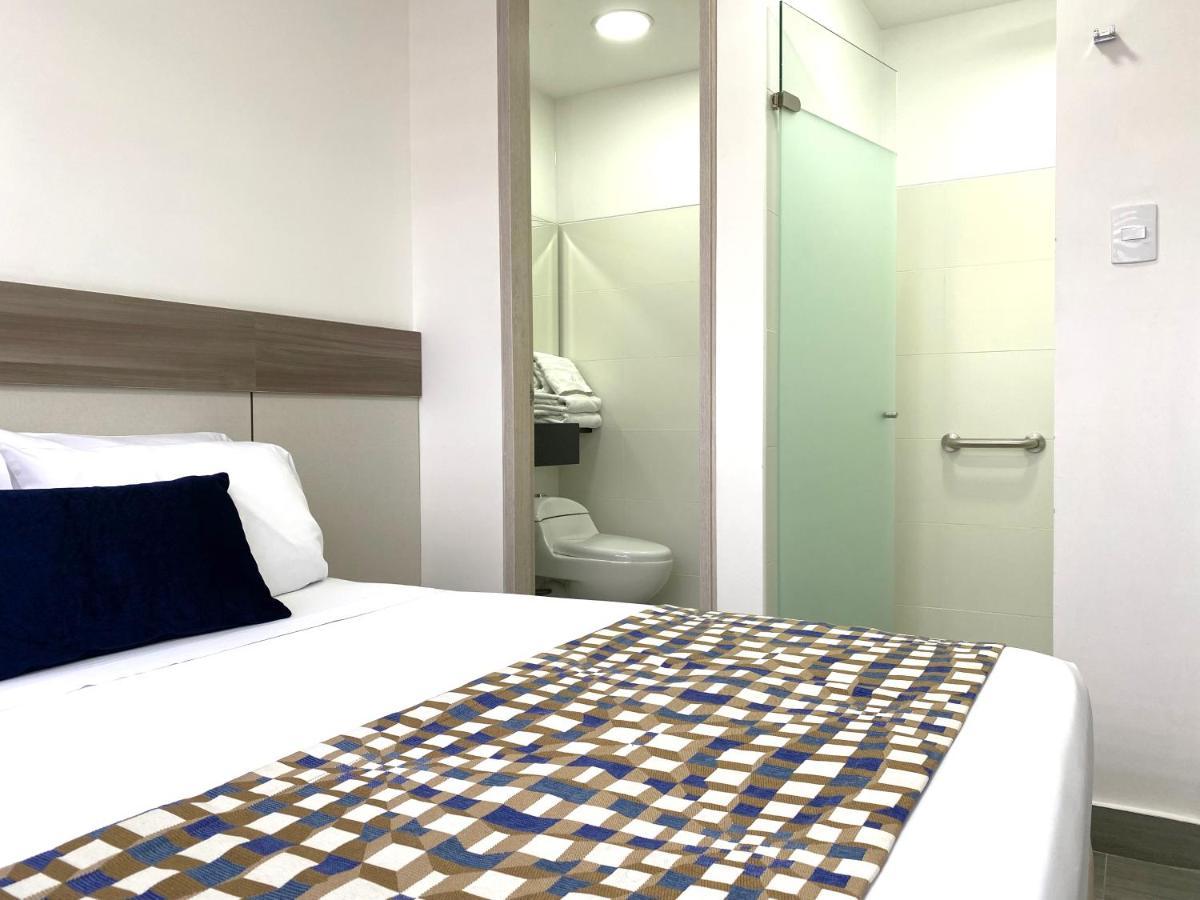 Seven Inn Hotel 麦德林 外观 照片