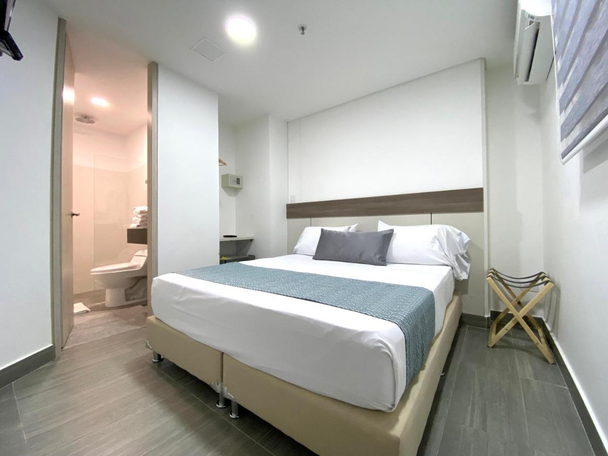 Seven Inn Hotel 麦德林 外观 照片