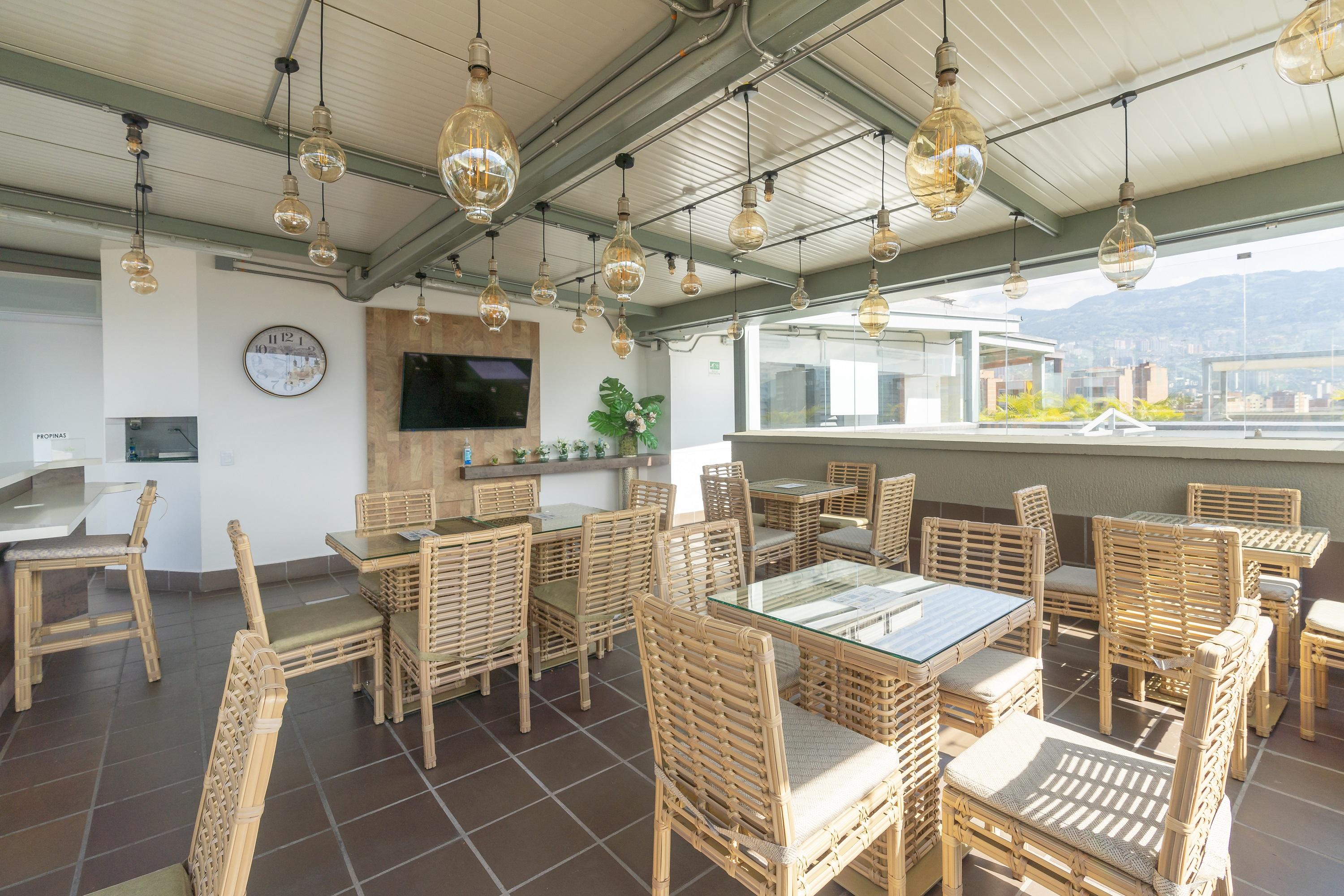 Seven Inn Hotel 麦德林 外观 照片